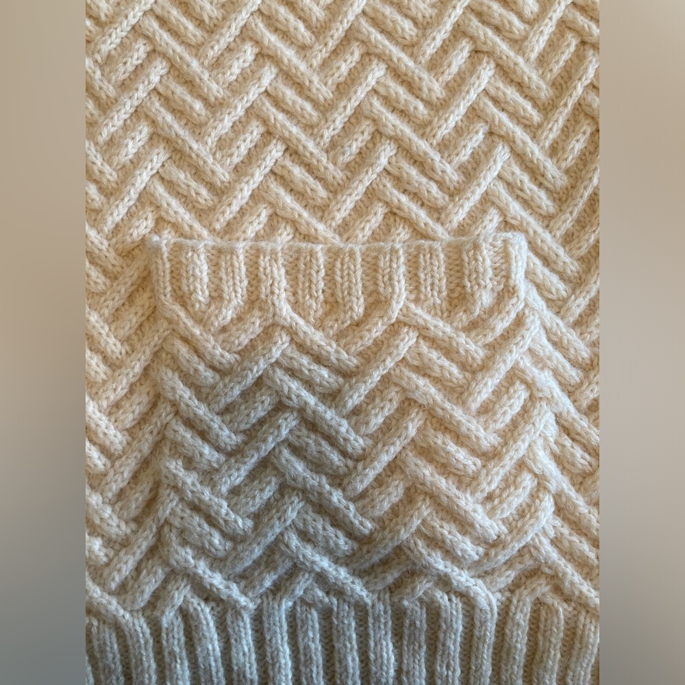 π Ralph Lauren π Rare π Exclusive Hand Knit Cardigan with Toggle Buttons π - Picture 2 of 10